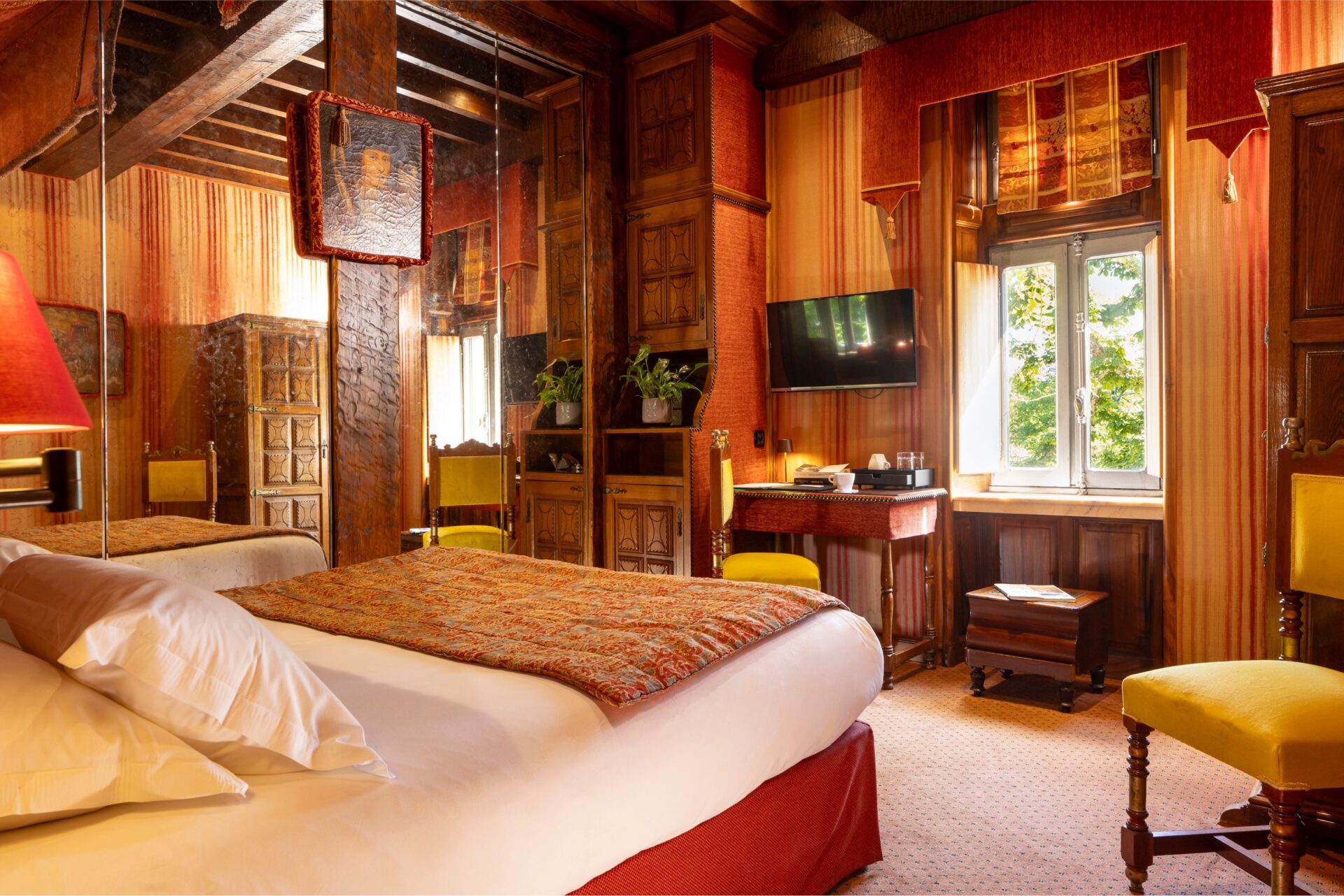 Meubles et décoration dans la chambre Jacques Cœur